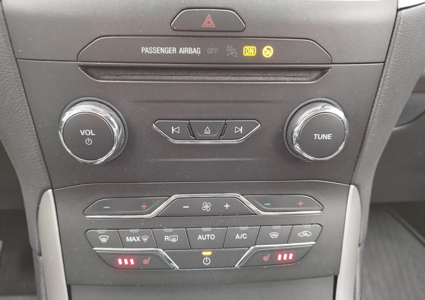 Ford Galaxy cena 78900 przebieg: 188251, rok produkcji 2019 z Gniew małe 562